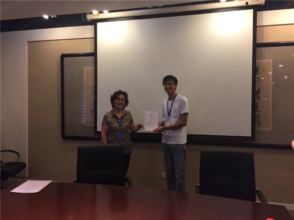 优秀论文颁奖 优秀论文颁奖