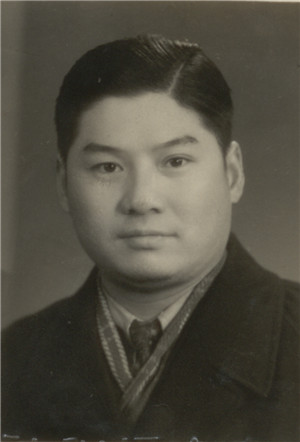 图1 卢绳(1918-1977) 图1 卢绳(1918-1977)