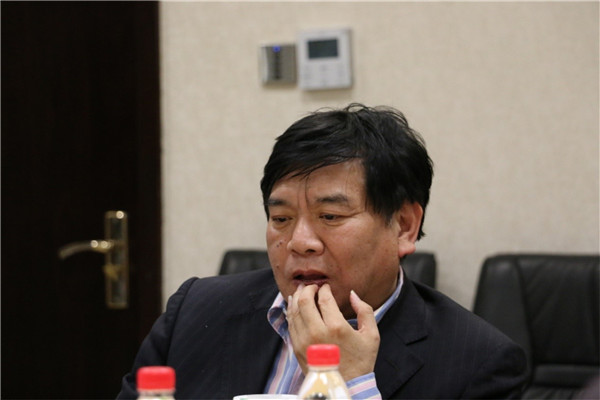 鉴定委员会委员、中国照明学会窦林平秘书长 鉴定委员会委员、中国照明学会窦林平秘书长